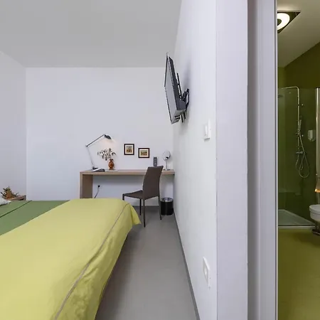 Lounge Kapelana With Private Pool, Basketball, Volleyball & Football Vila