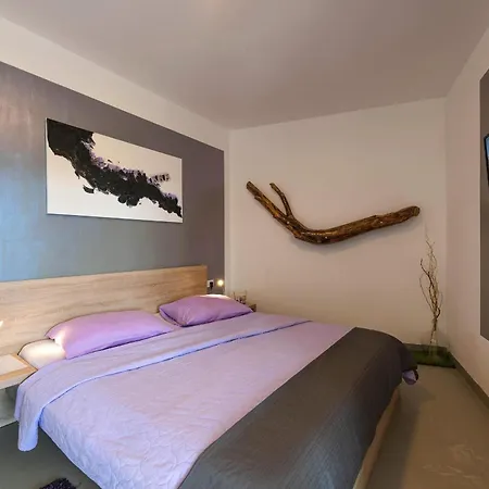 Lounge Kapelana With Private Pool, Basketball, Volleyball & Football Villa *