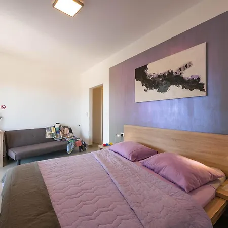 Lounge Kapelana With Private Pool, Basketball, Volleyball & Football Villa Juršići
